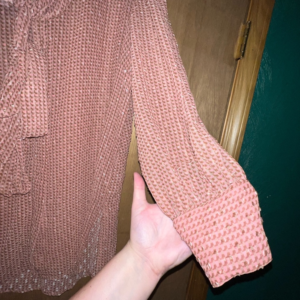 NWT Beautiful 3X tie neck blouse - Picture 4 of 6